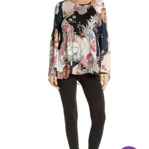 Melissa Paige Pink and Blue Graphic Long Sleeve Blouse